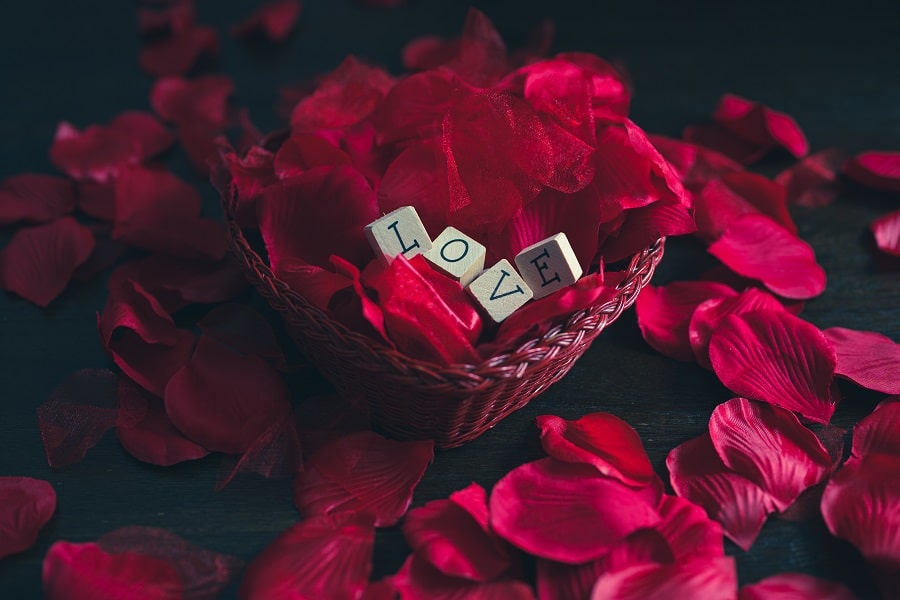 How to Cast a Love Spell: 5 Powerful Love Spells That Work